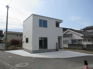 下助任町戸建